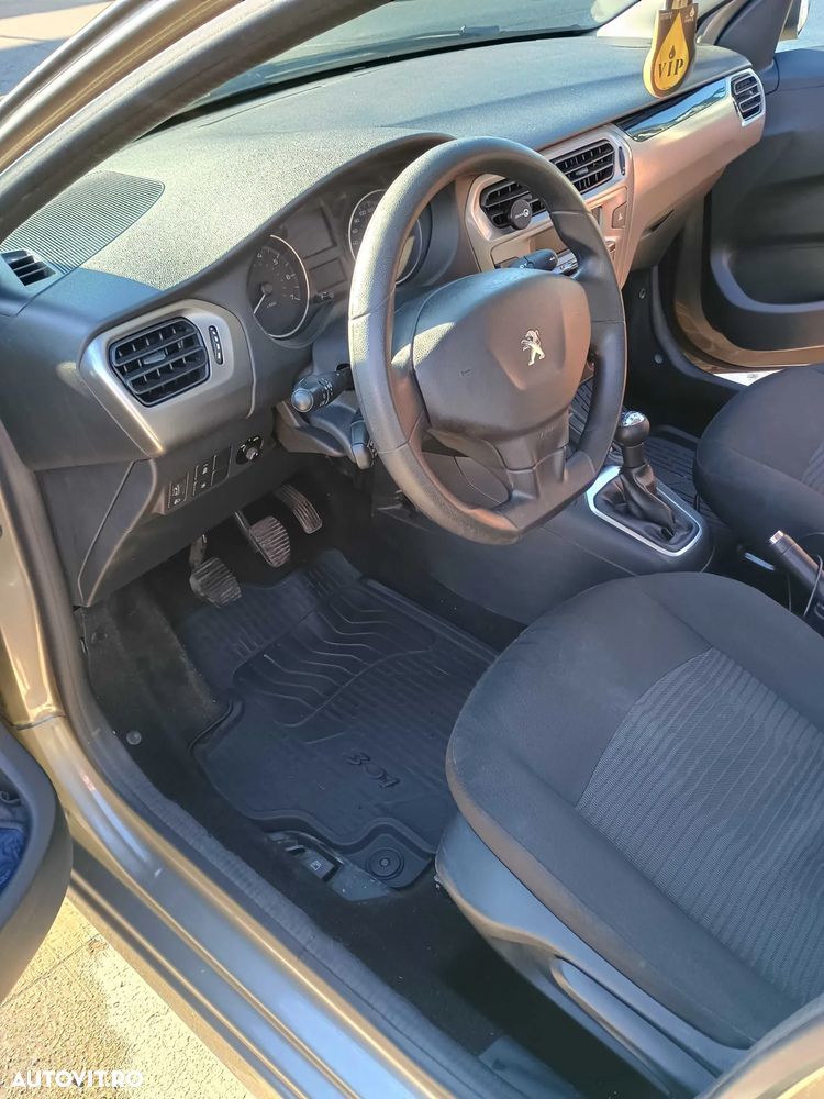 Peugeot 301 1.2 PureTech Active - 6