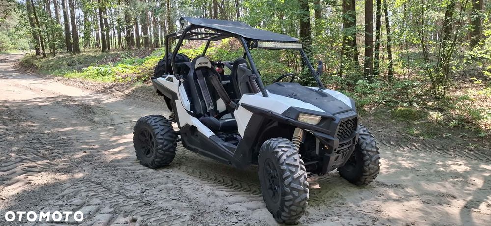 Polaris RZR - 1
