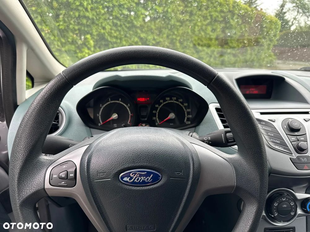 Ford Fiesta 1.25 Trend Edition - 12