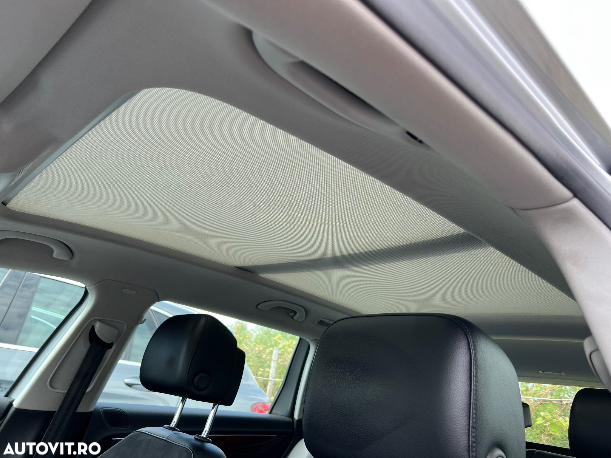 Volkswagen Passat Variant 2.0 TDI 4Motion BlueMotion Technology Highline - 12