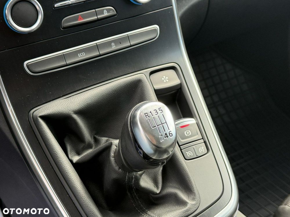 Renault Scenic - 29
