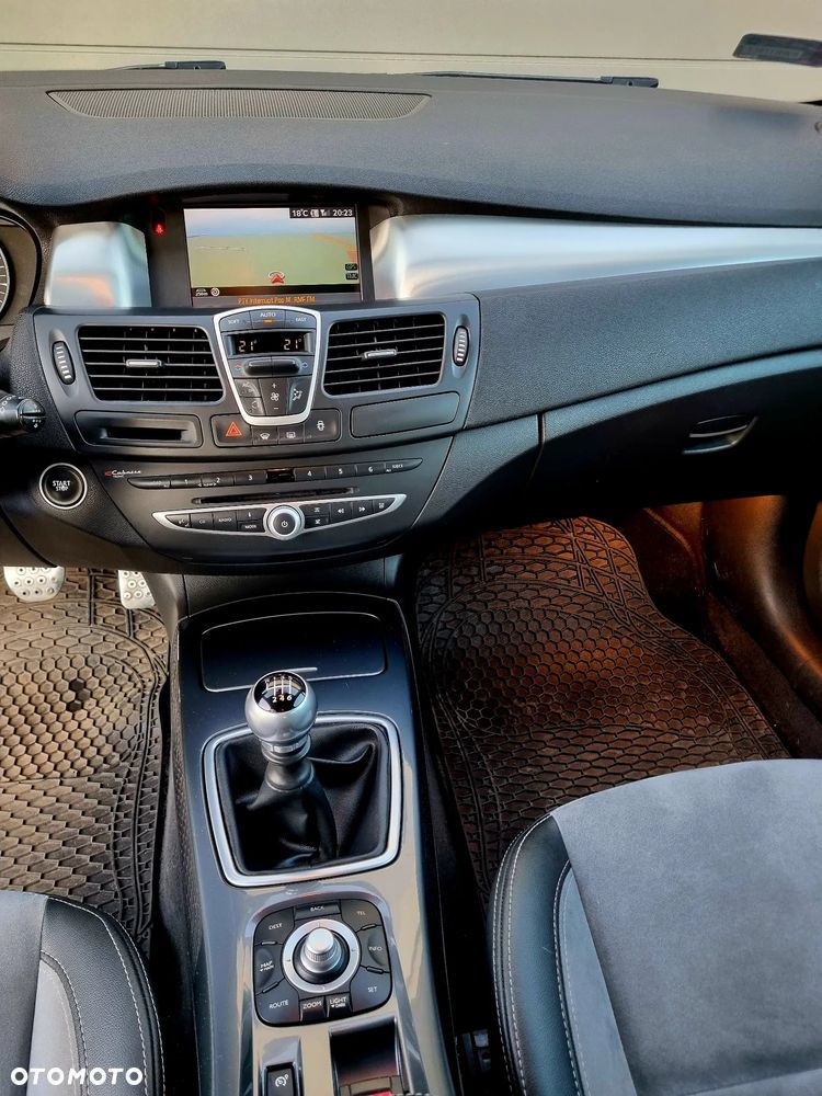 Renault Laguna 2.0 dCi Initiale - 21