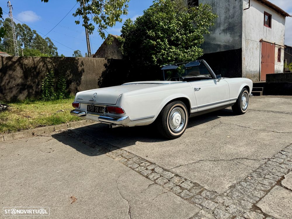 Mercedes-Benz SL 230 - 12