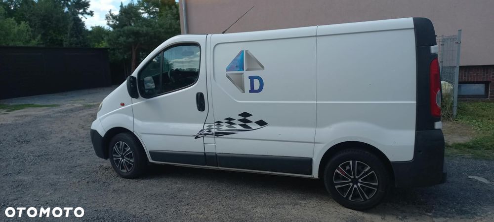 Opel Vivaro - 11