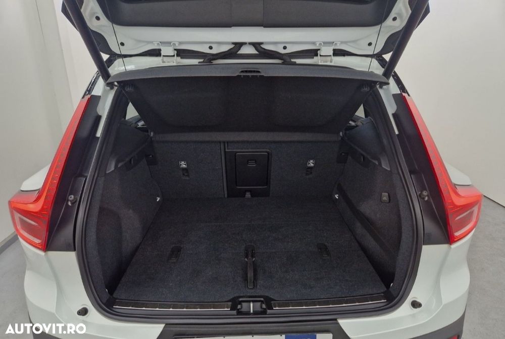 Volvo XC 40 D4 AWD R-Design - 6