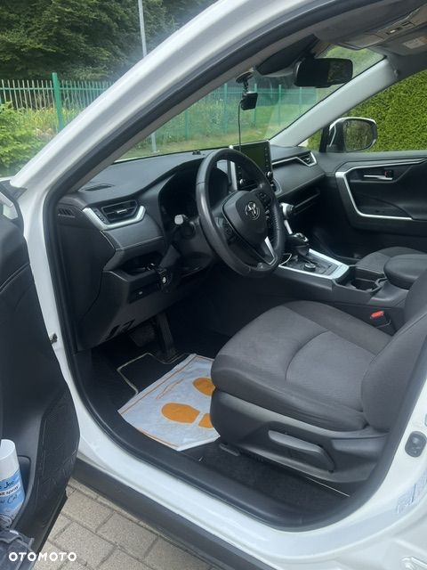 Toyota RAV4 - 9