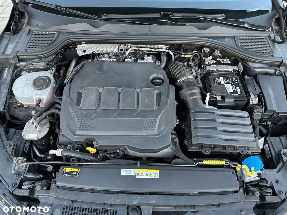 Volkswagen Golf - 31