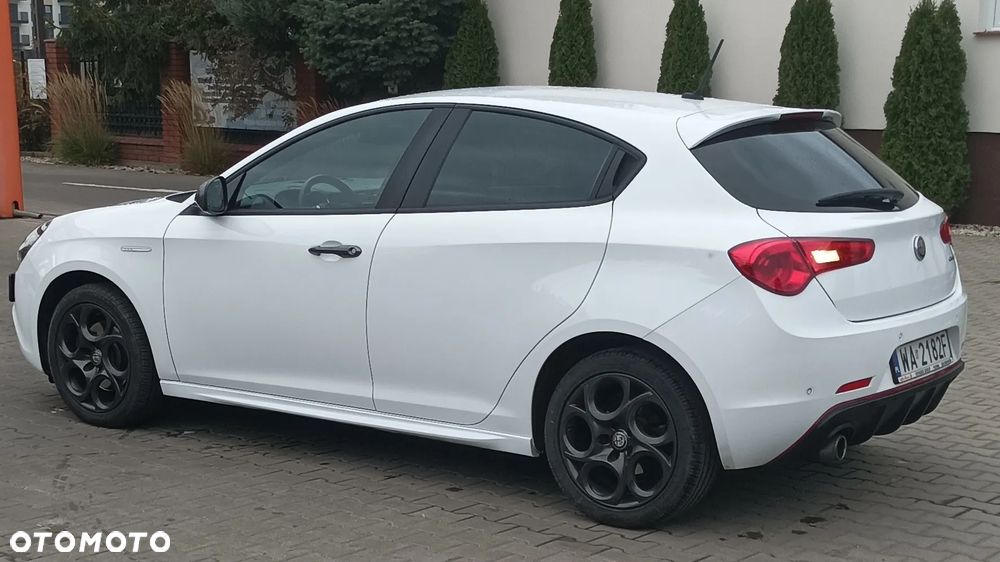 Alfa Romeo Giulietta 1.4 TB MultiAir - 4