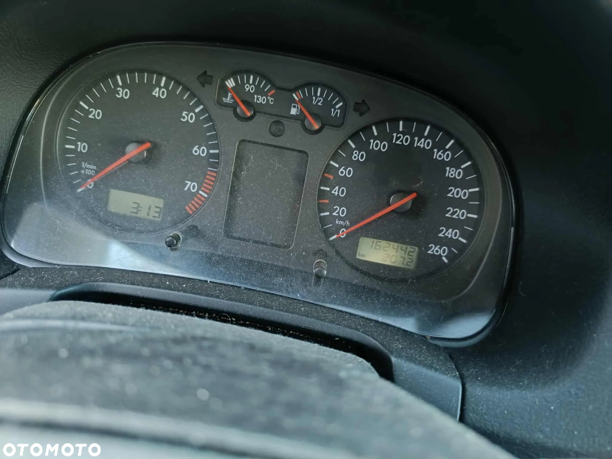 Volkswagen Golf 1.6 - 6