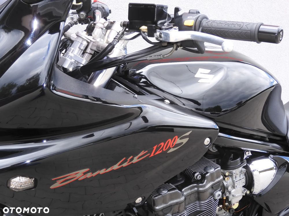 Suzuki Bandit - 27