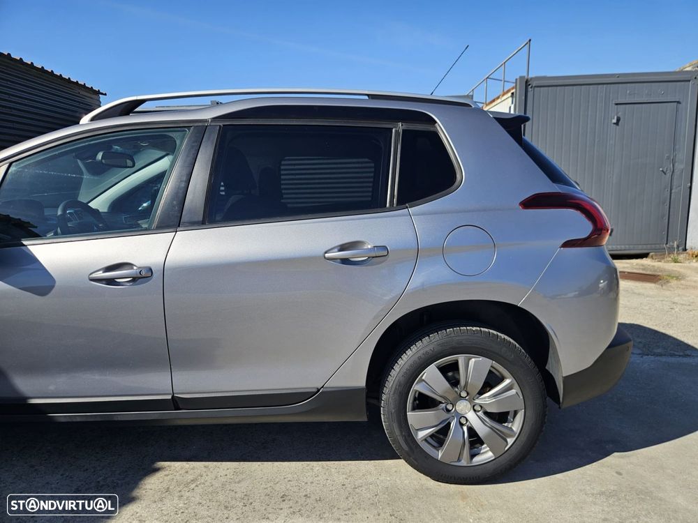 Peugeot 2008 1.6 BlueHDi Style - 16