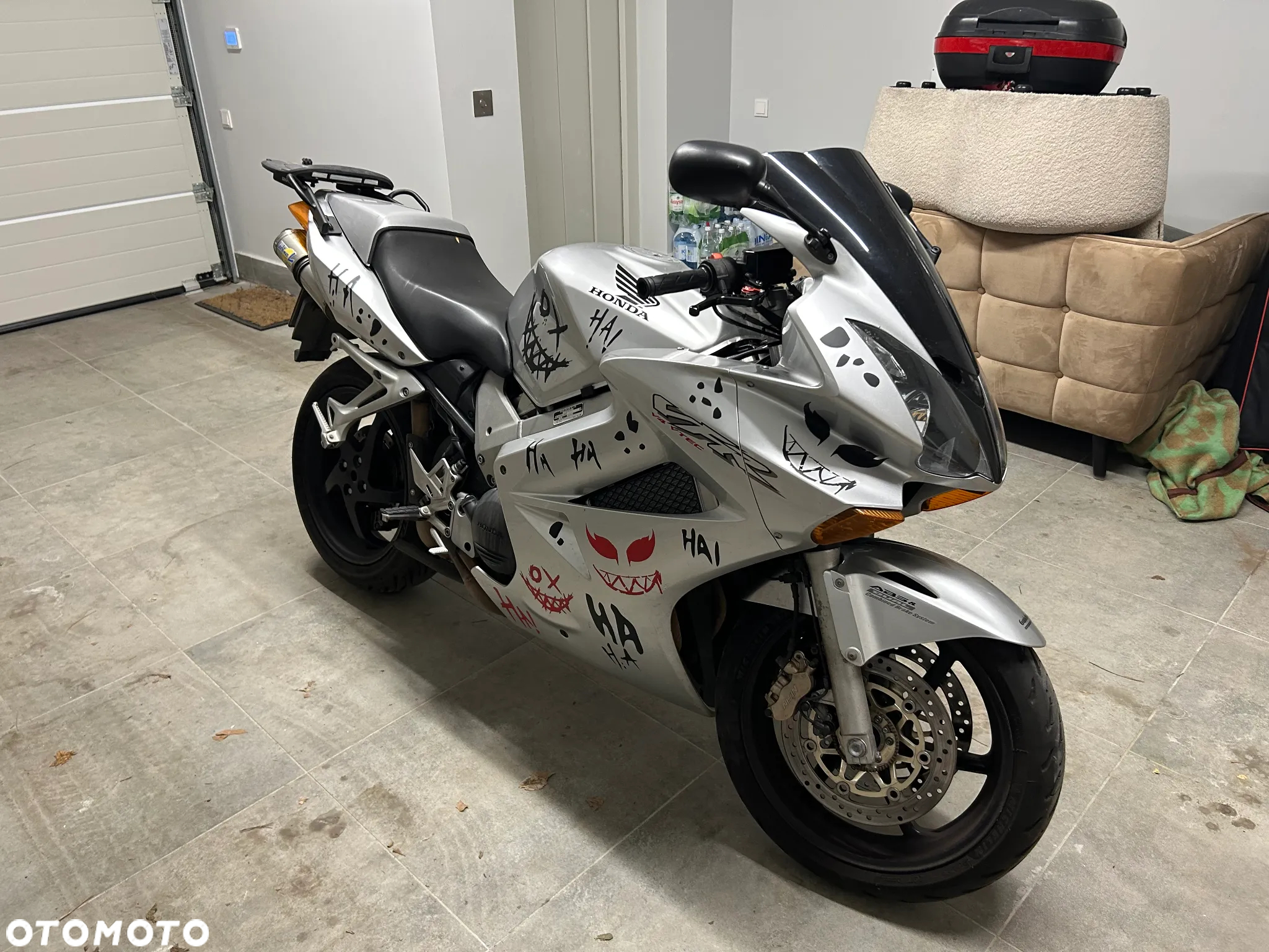 Honda VFR - 6