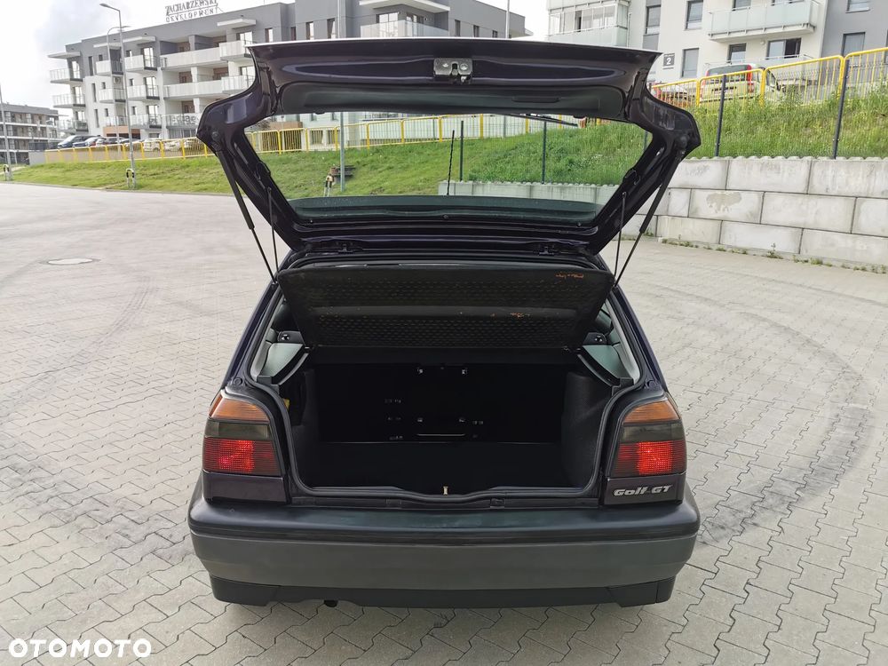 Volkswagen Golf 1.8 GT Special - 20