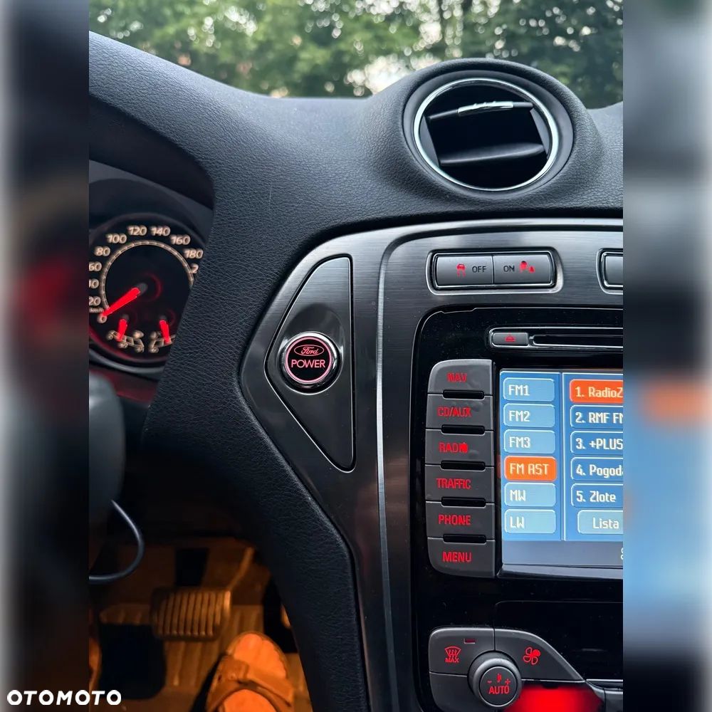 Ford Mondeo - 17
