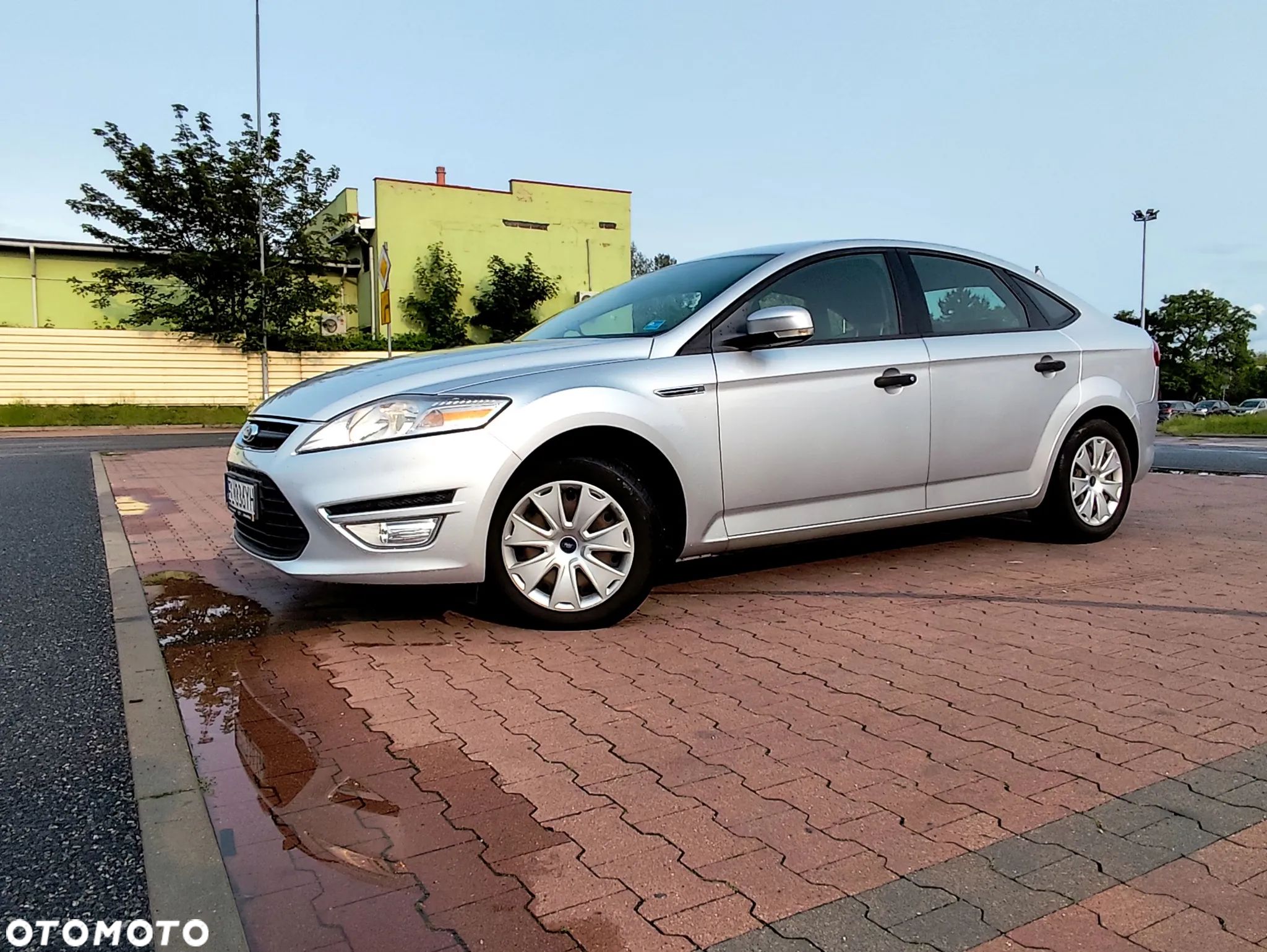 Ford Mondeo 1.6 TDCi Ambiente - 1