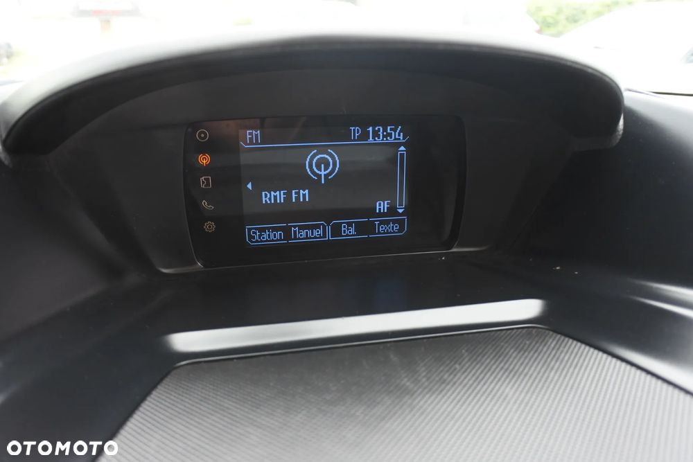 Ford Kuga 2.0 TDCi 2x4 Titanium - 17