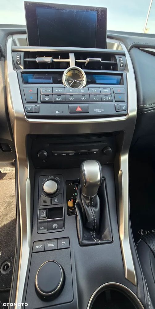 Lexus NX 200t Comfort AWD - 13