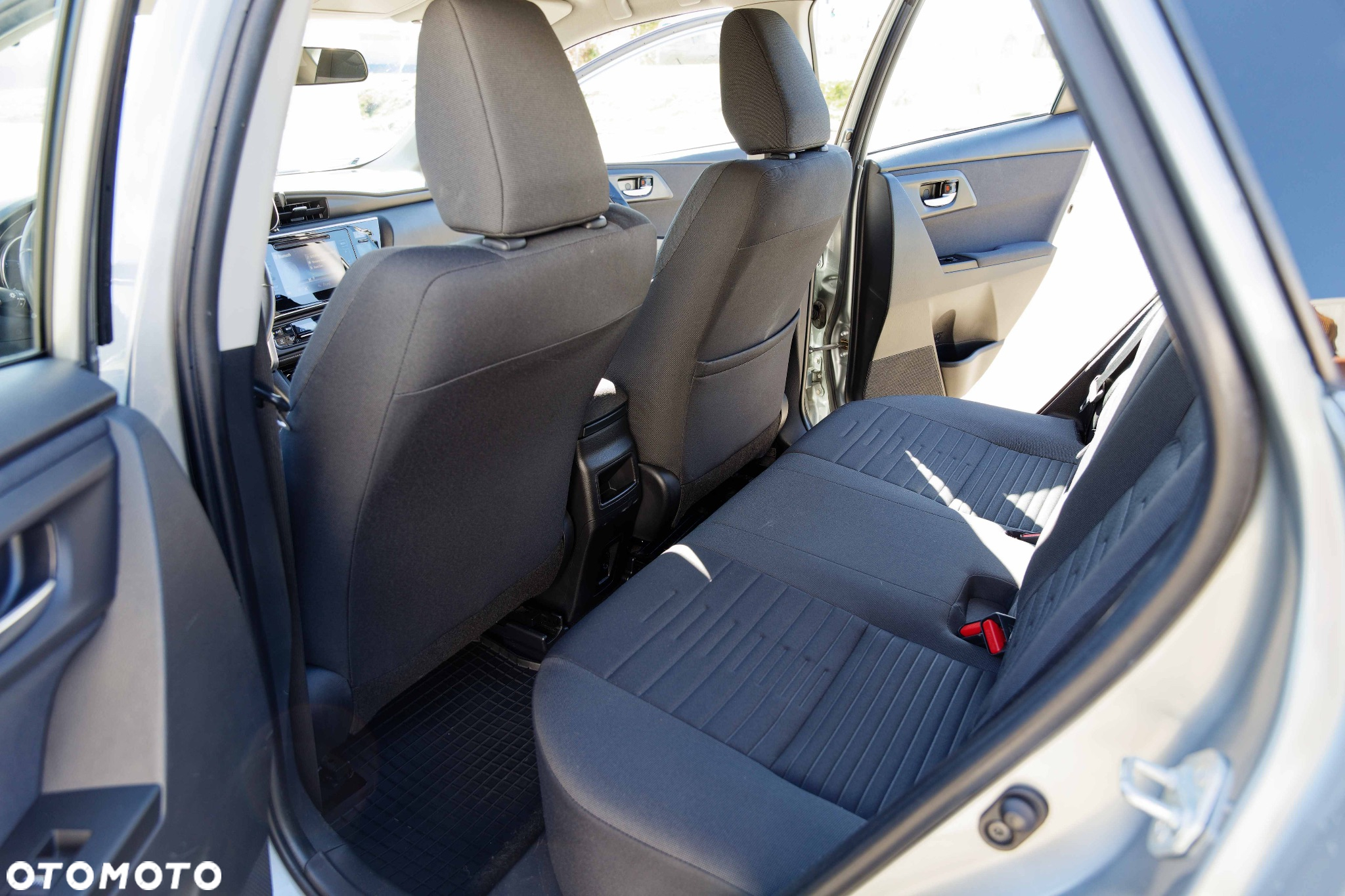 Toyota Auris 1.6 Premium - 8