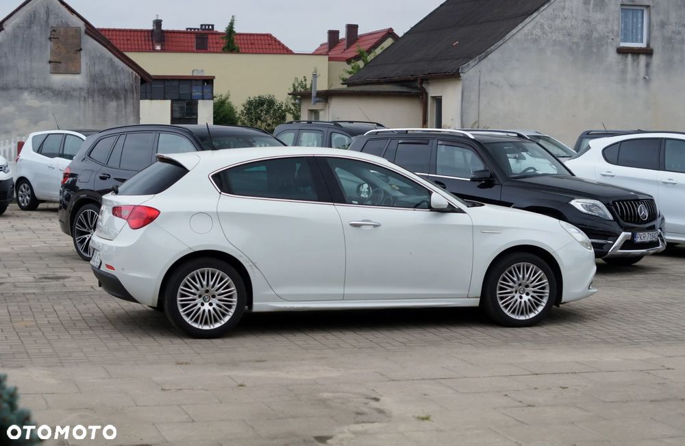Alfa Romeo Giulietta 1.4 TB MultiAir Exclusive TCT - 36