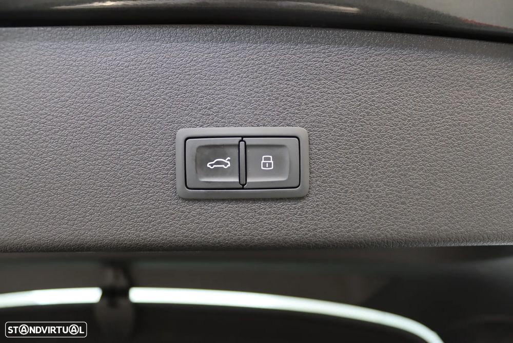 Audi e-tron 55 quattro S line - 21