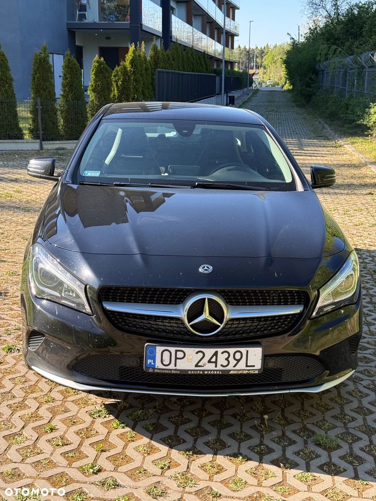 Mercedes-Benz CLA 180 7G-DCT - 9