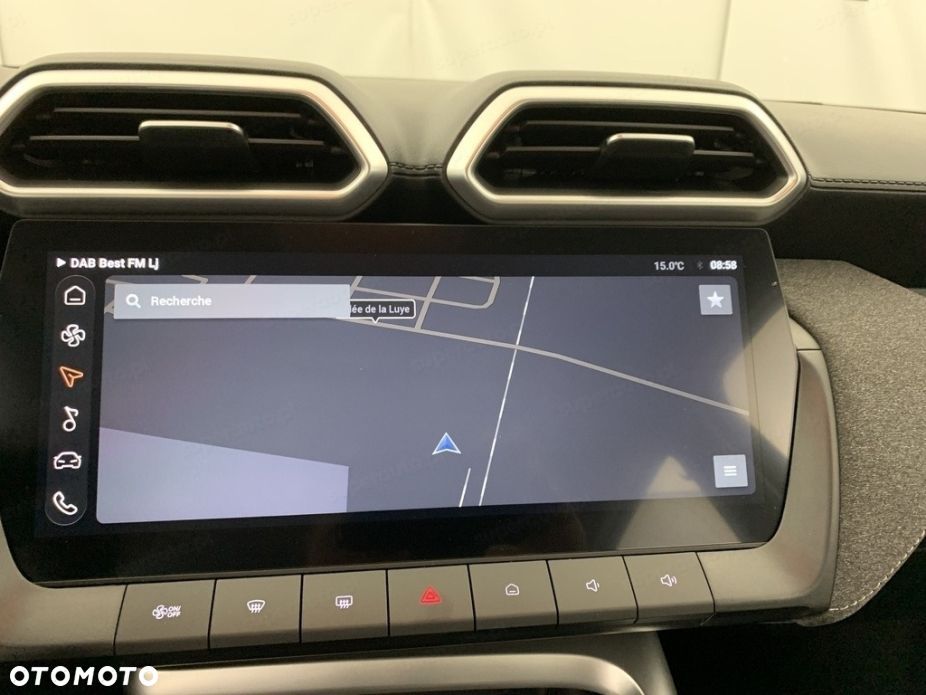 MG ZS Hybrid+ - 13