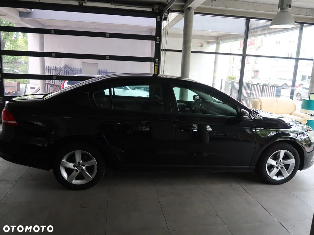 Volkswagen Passat 1.4 TSI BMT Comfortline - 26