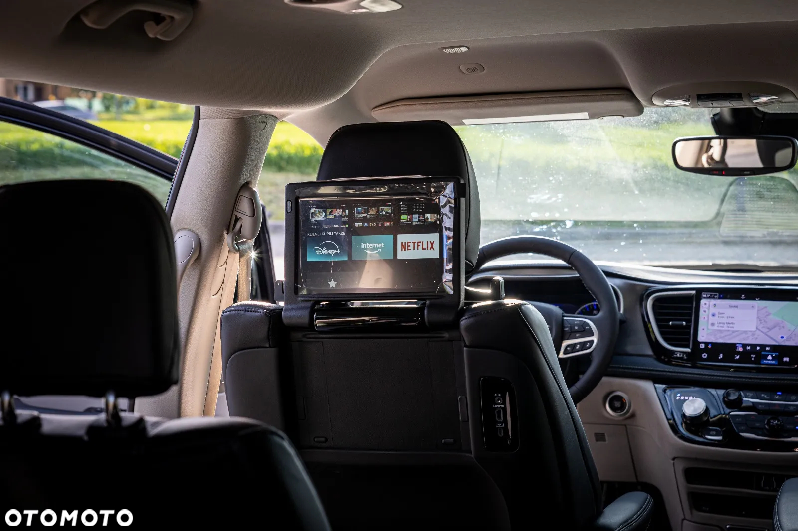 Chrysler Pacifica - 13
