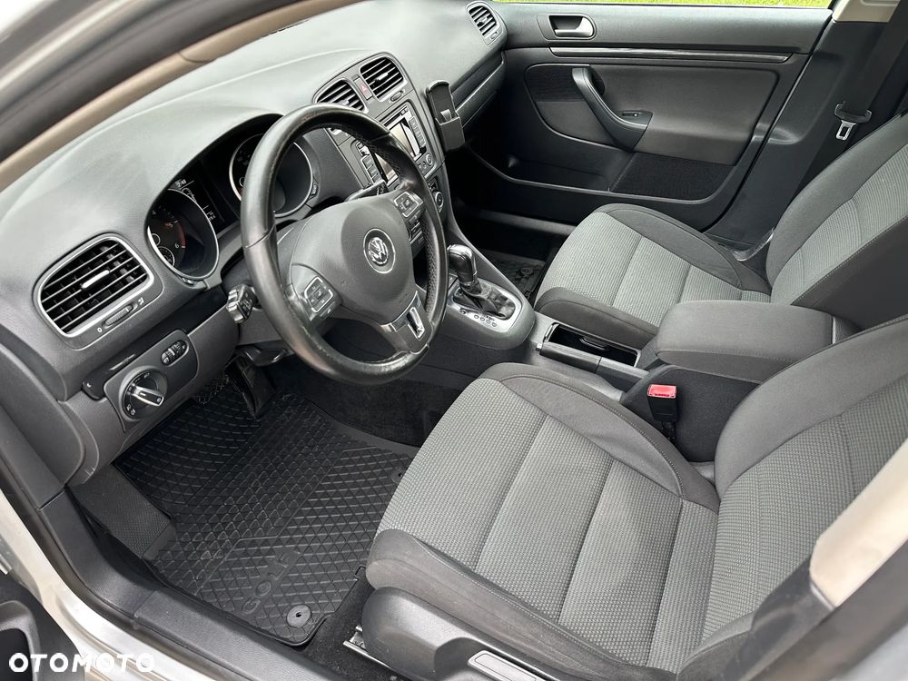 Volkswagen Golf 1.6 TDI DPF DSG Highline - 9
