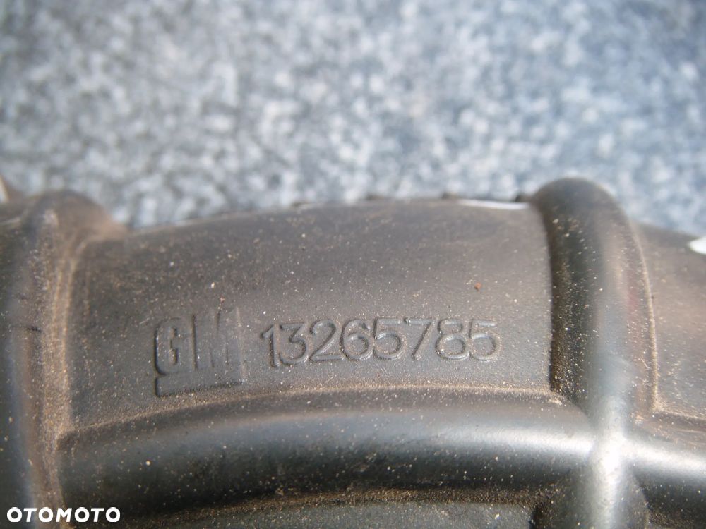 opel astra J  13r 1.4t rura- dolot powietrza 13265785 - 2