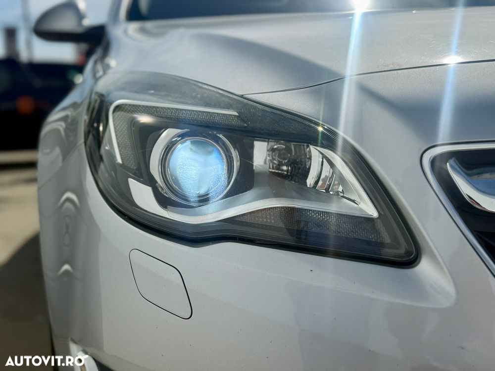 Opel Insignia 2.0 CDTi 4x4 Automatik Sport - 26