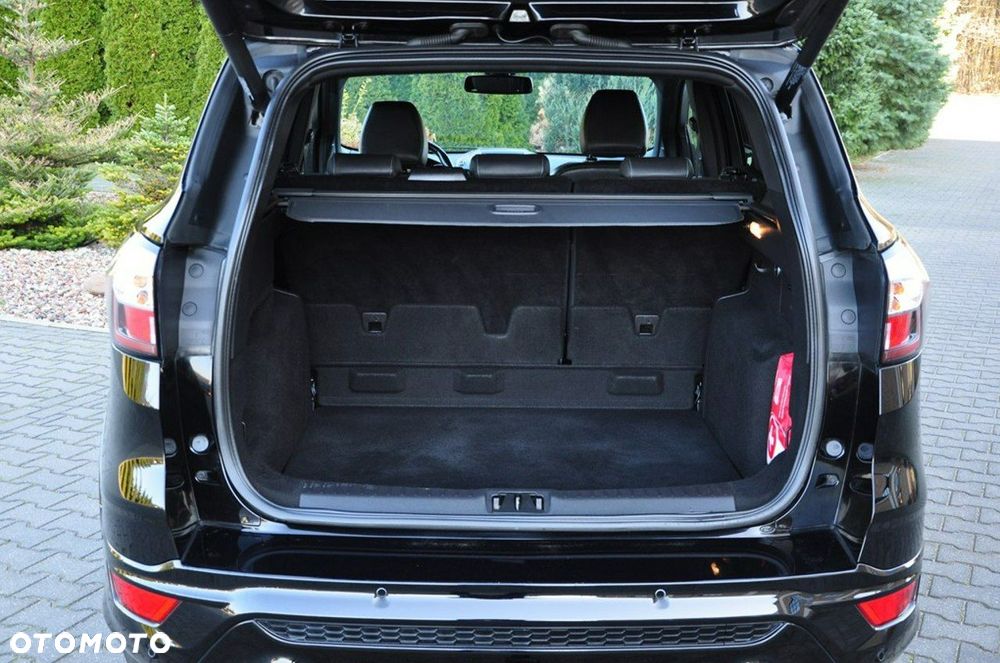 Ford Kuga 2.0 TDCi 4x4 ST-Line - 31