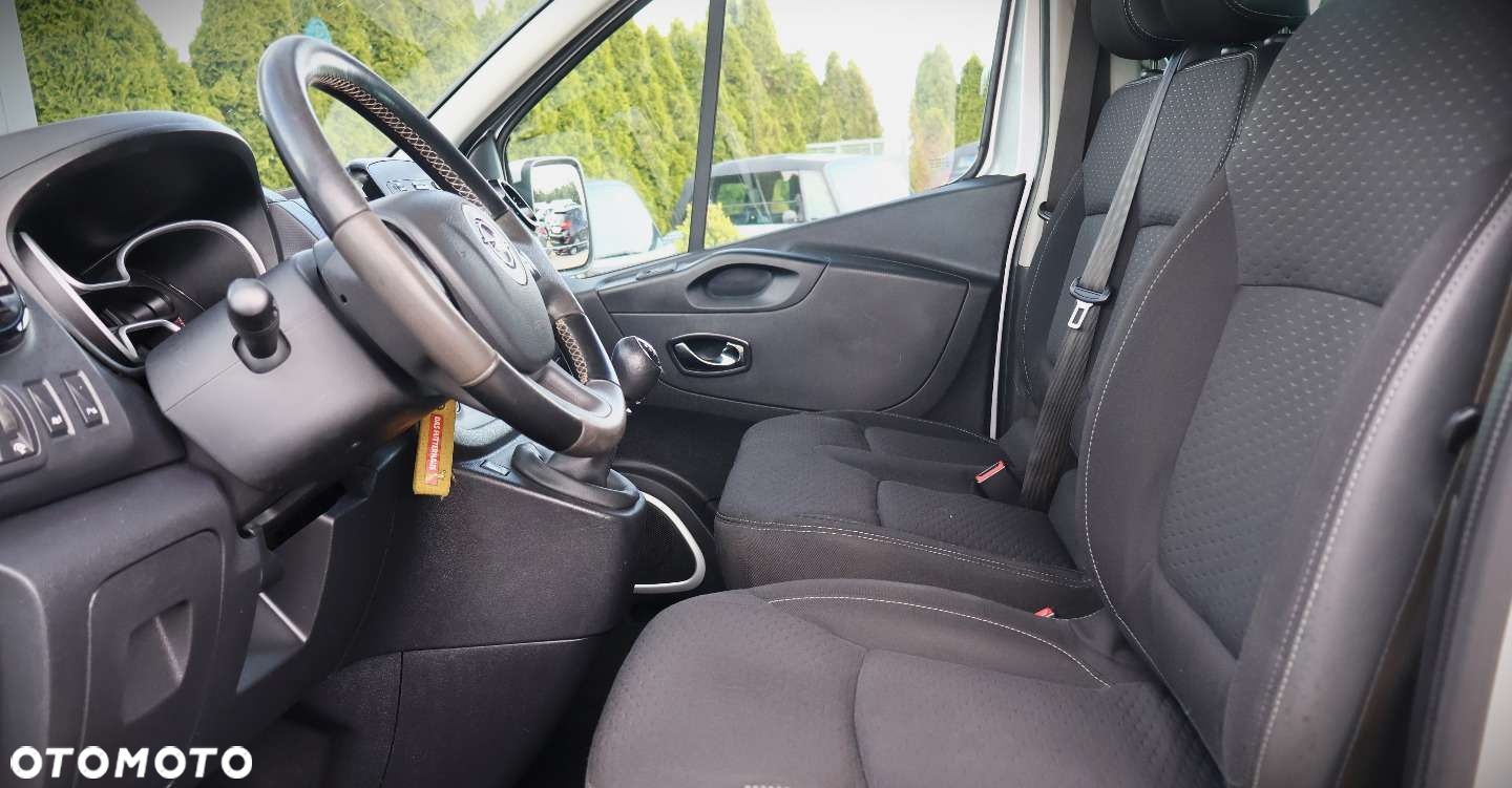 Opel Vivaro - 15