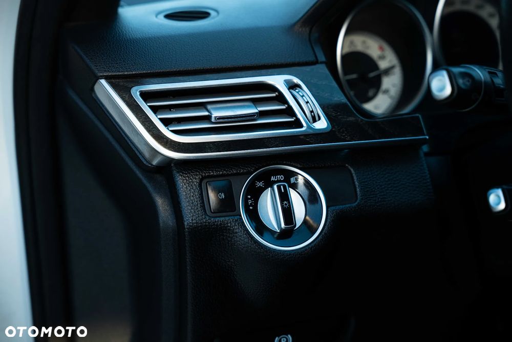 Mercedes-Benz Klasa E 220 BlueTEC BlueEFFICIENCY Edition 9G-TRONIC Avantgarde - 32