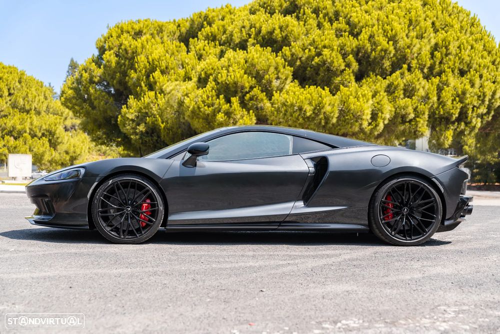 McLaren GT - 2