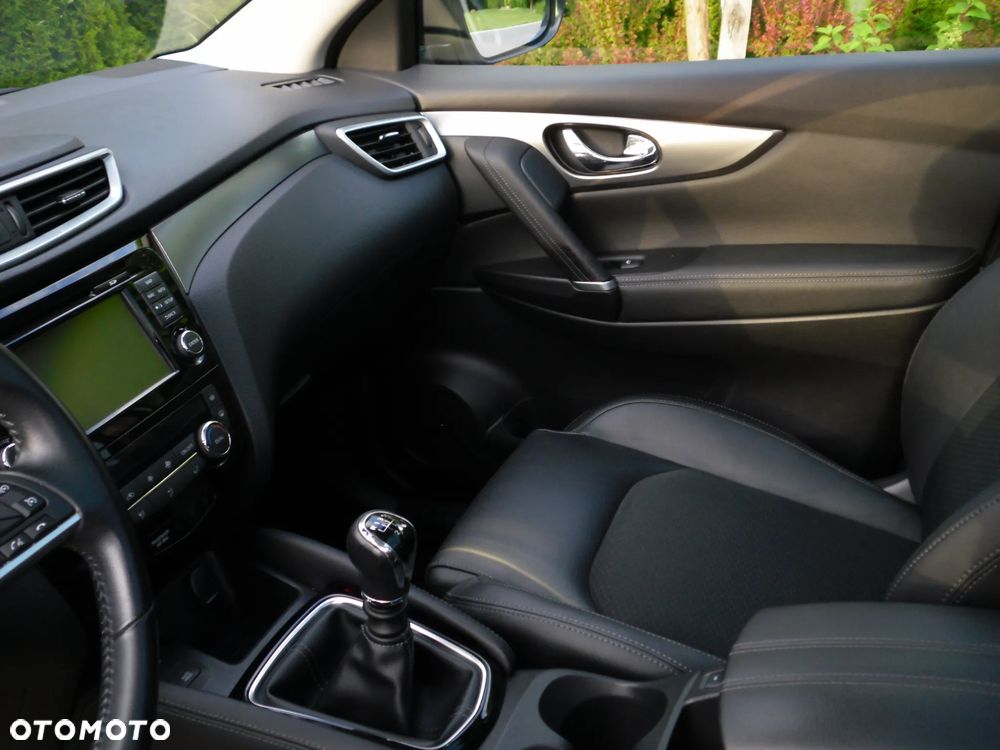 Nissan Qashqai 1.6 DIG-T Tekna - 22
