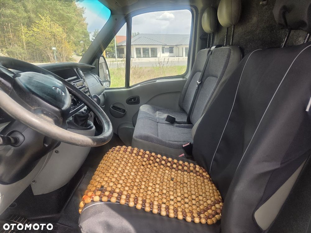Nissan Interstar - 6