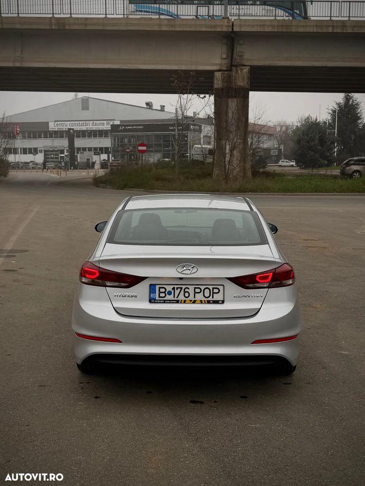 Hyundai Elantra 1.6 MPi Highway - 5