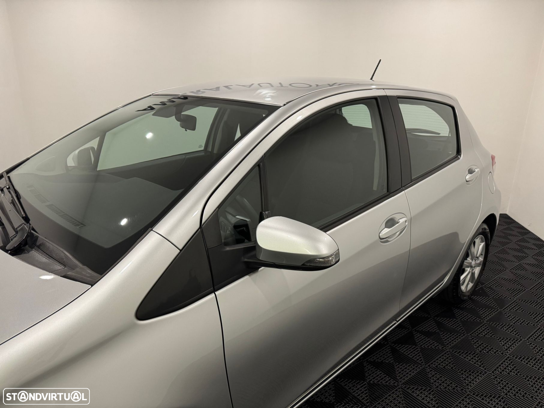 Toyota Yaris 1.4 D-4D ACtive+AC - 16