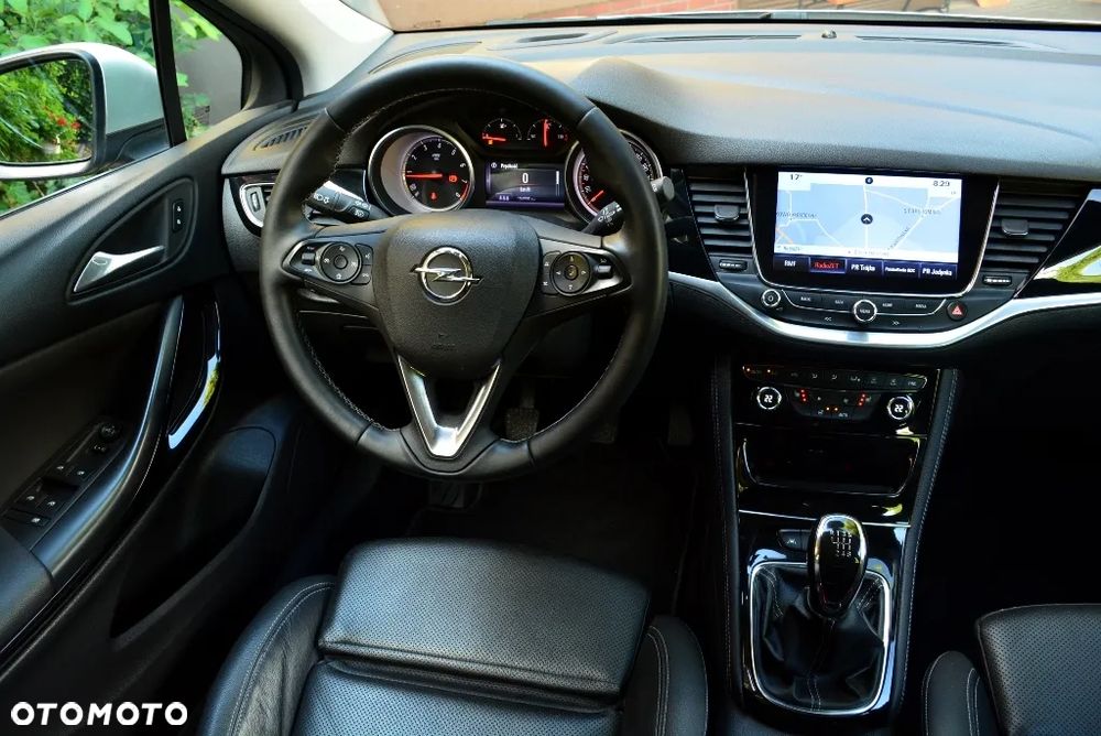 Opel Astra 1.4 T Elite - 23