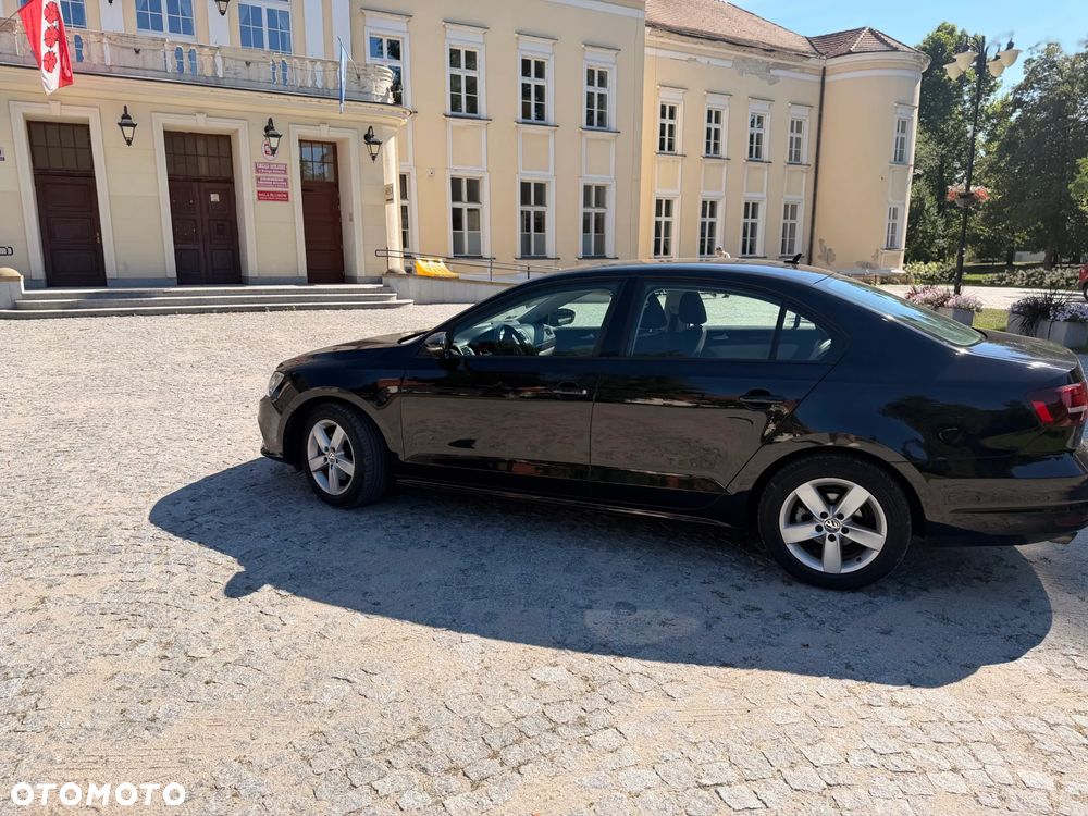 Volkswagen Jetta 1.4 TSI BMT Comfortline - 12