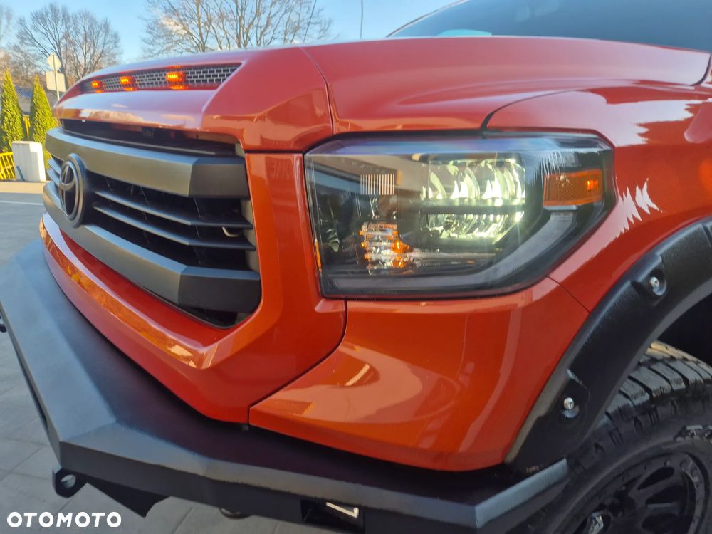 Toyota Tundra 5.7 4x4 Double Cab SR5 - 16