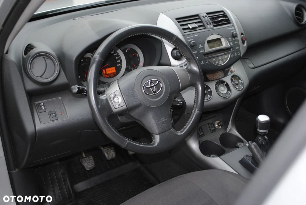 Toyota RAV4 2.2 D-CAT 4x4 Executive - 14
