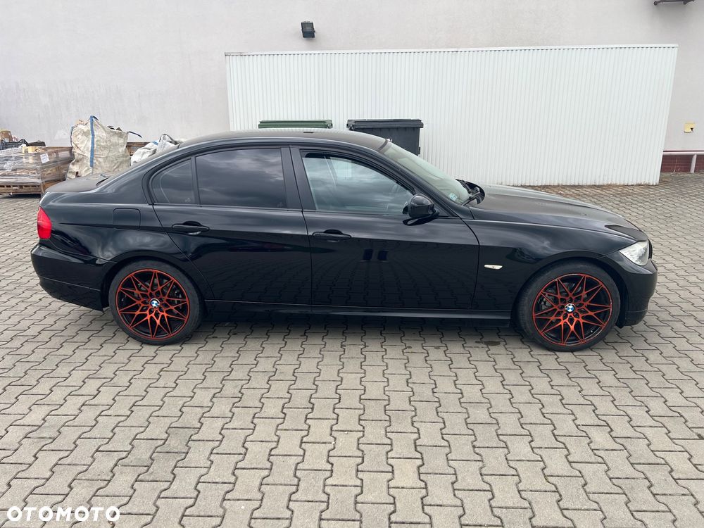 BMW Seria 3 318i - 3