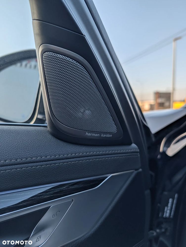 BMW Seria 7 - 17
