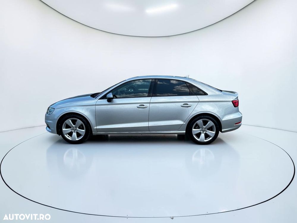 Audi A3 Limuzina 2.0 TDI S line Sportpaket - 12