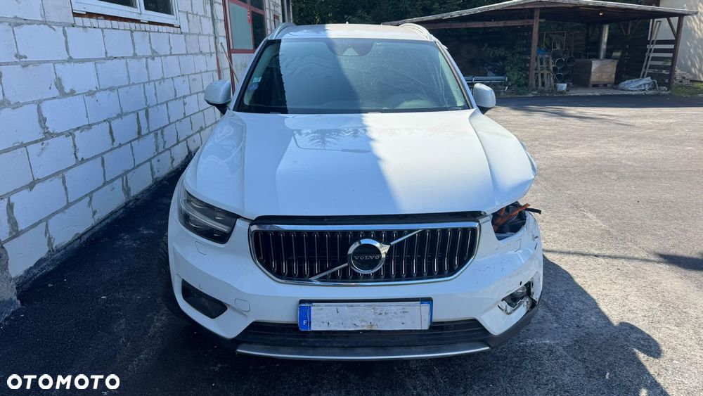 Volvo XC 40 T5 Plug-In Hybrid Core - 2