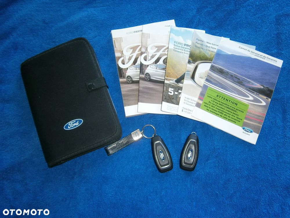 Ford Fiesta 1.0 EcoBoost S&S TITANIUM X - 38
