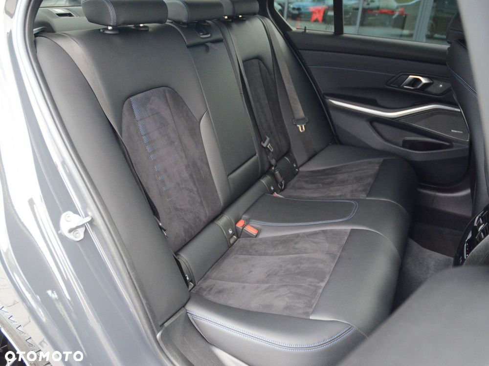 BMW Seria 3 320d xDrive mHEV M Sport sport - 34