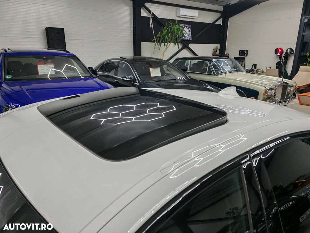 BMW Seria 5 530i AT MHEV - 33